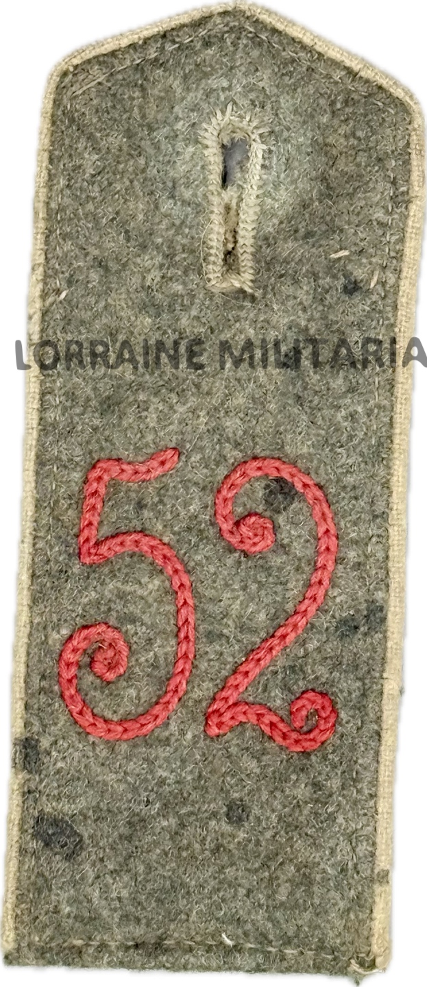 militaria : PATTE D'EPAULE MODELE 1915 DE BLUSE DU 52 IÈME REGIMENT D'INFANTERIE