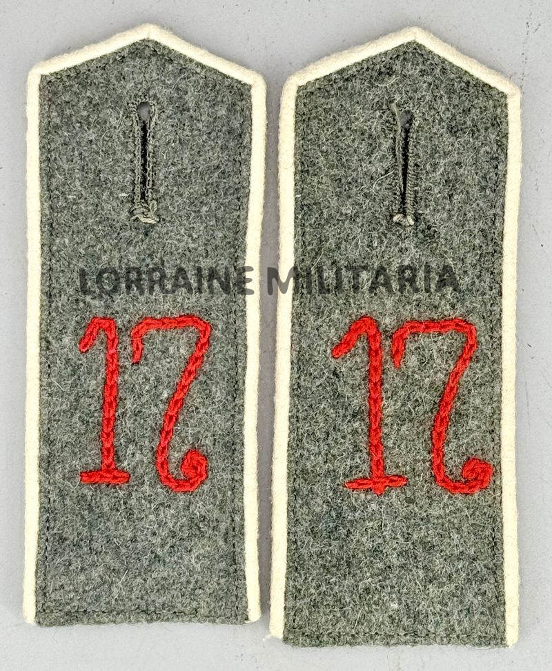 militaria : PAIRE DE PATTES D'EPAULE MODELE 1915 TROUPES DU 17 ÈME RÉGIMENT D'INFANTERIE