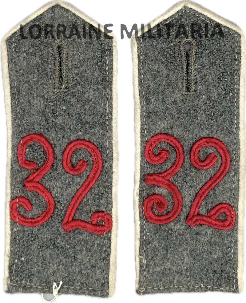 militaria : PAIRE DE PATTES D'EPAULE MODELE 1915 TROUPES DU 32 ÈME RÉGIMENT D'INFANTERIE