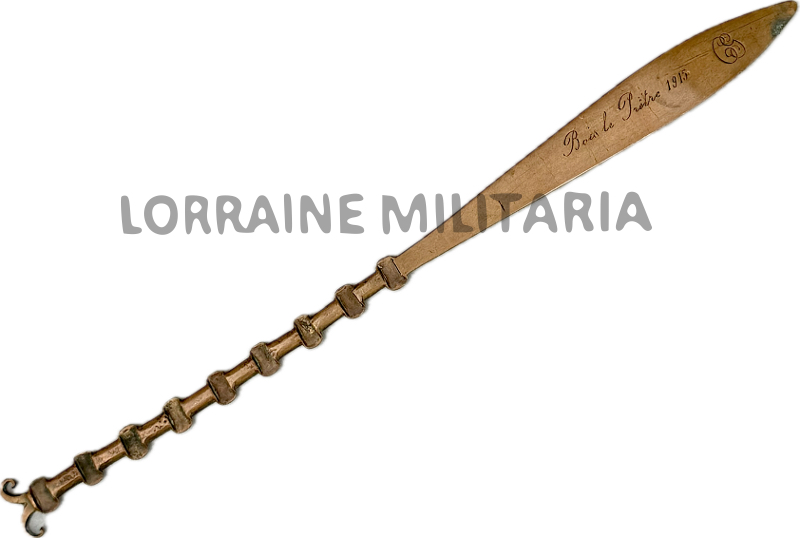 militaria : COUPE PAPIER ARTISANAT FRANÇAIS GRAVÉ BOIS LE PRETRE 1915