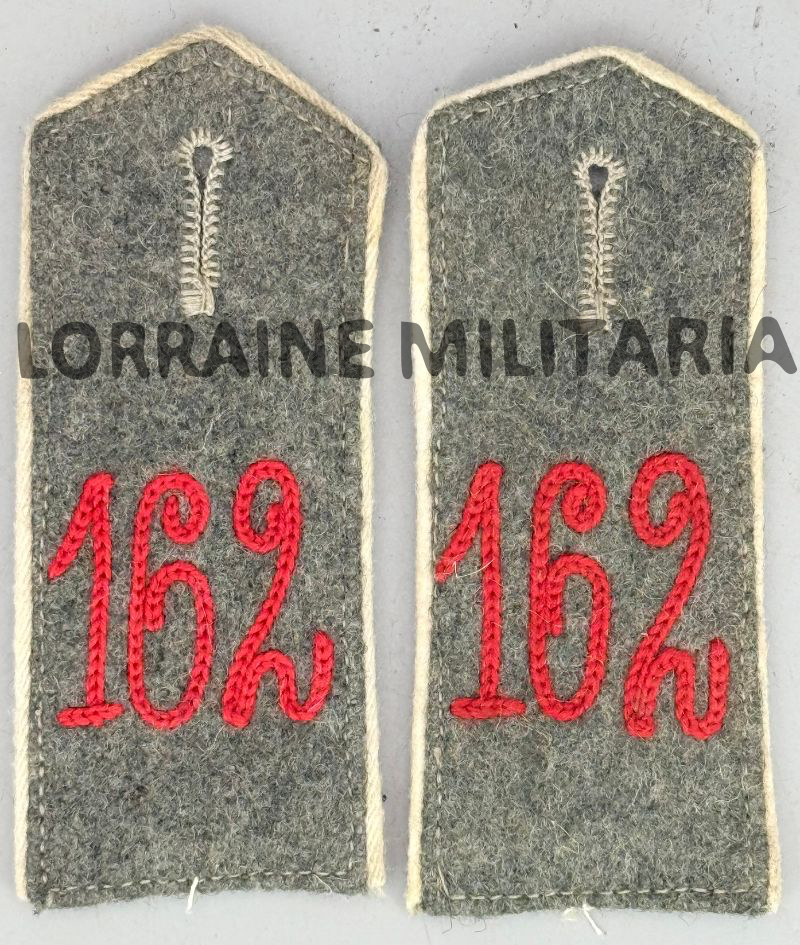 militaria : PAIRE DE PATTES D'EPAULE MODELE 1915 TROUPES DU 162 ÈME RÉGIMENT D'INFANTERIE