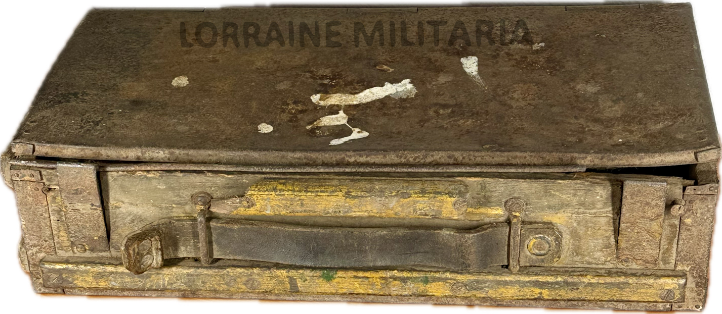 militaria : RARE CAISSE ACCESSOIRES MITRAILLEUSE HOTCHKISS MODELE 1914