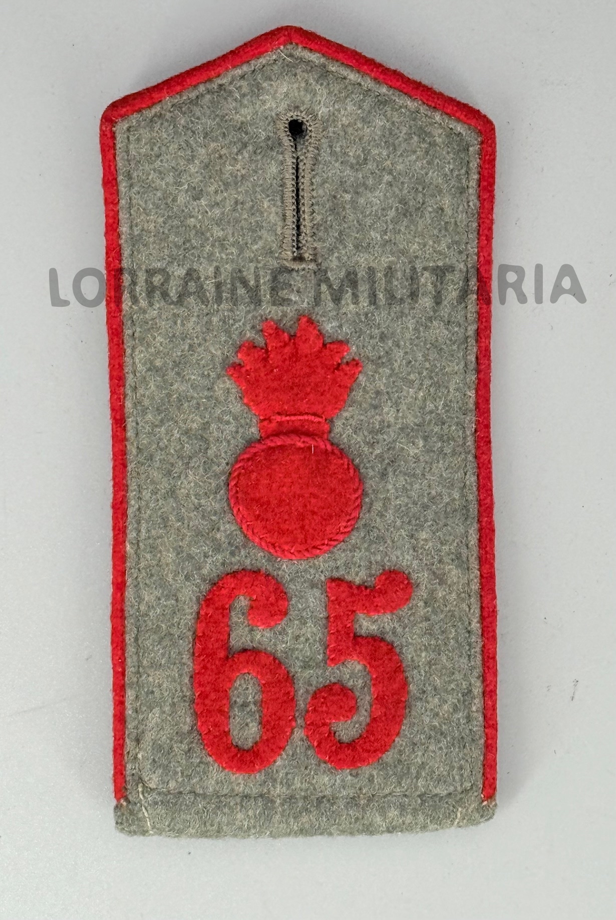 militaria : PATTE D'EPAULE MODELE 1907 DU 65ème REGIMENT D'ARTILLERIE DE CAMPAGNE WURTEMBERG