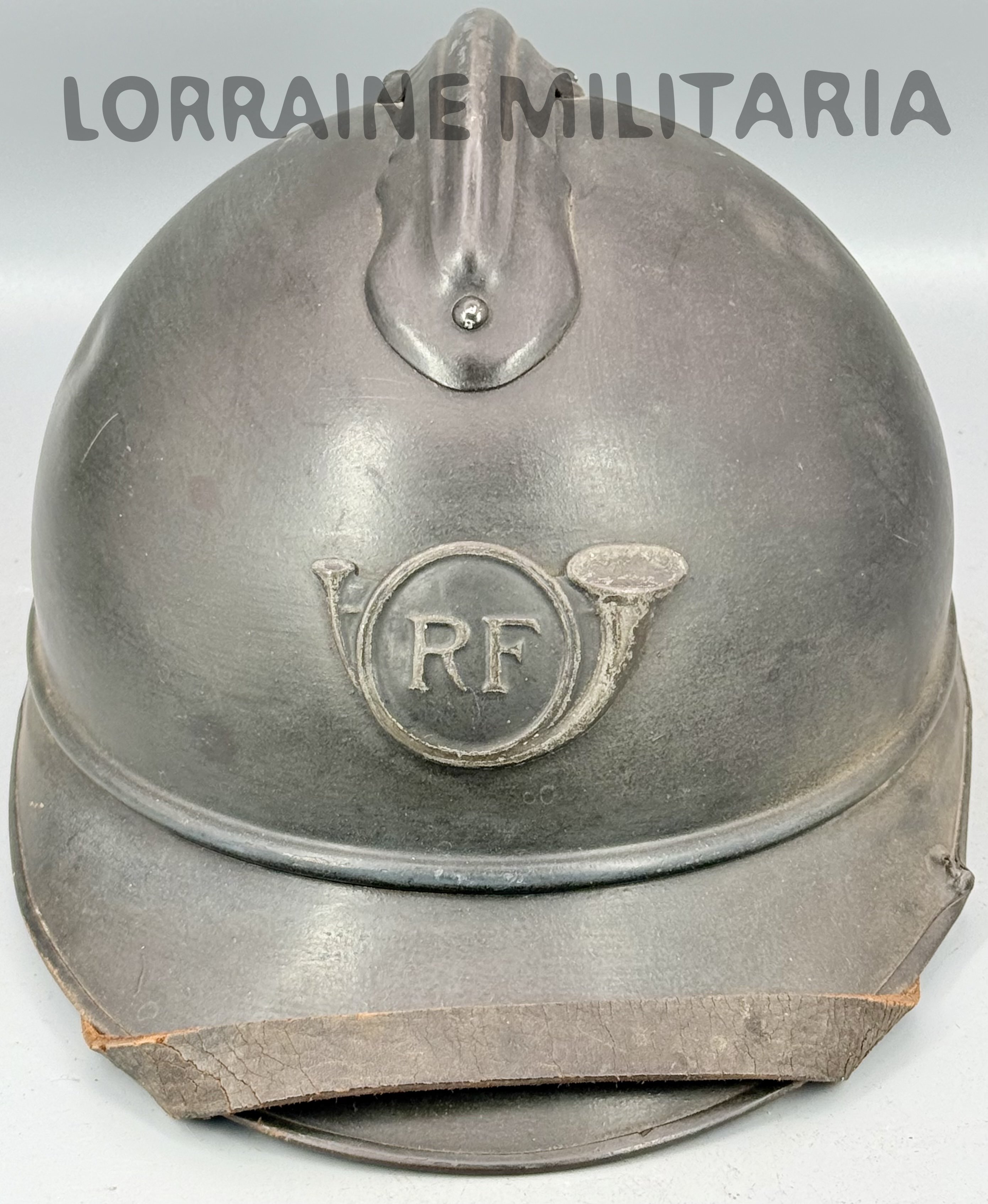 militaria : CASQUE FRANÇAIS ADRIAN SERGENT CHASSEUR IMPACT ET NOMINATIF AVEC REGIMENT